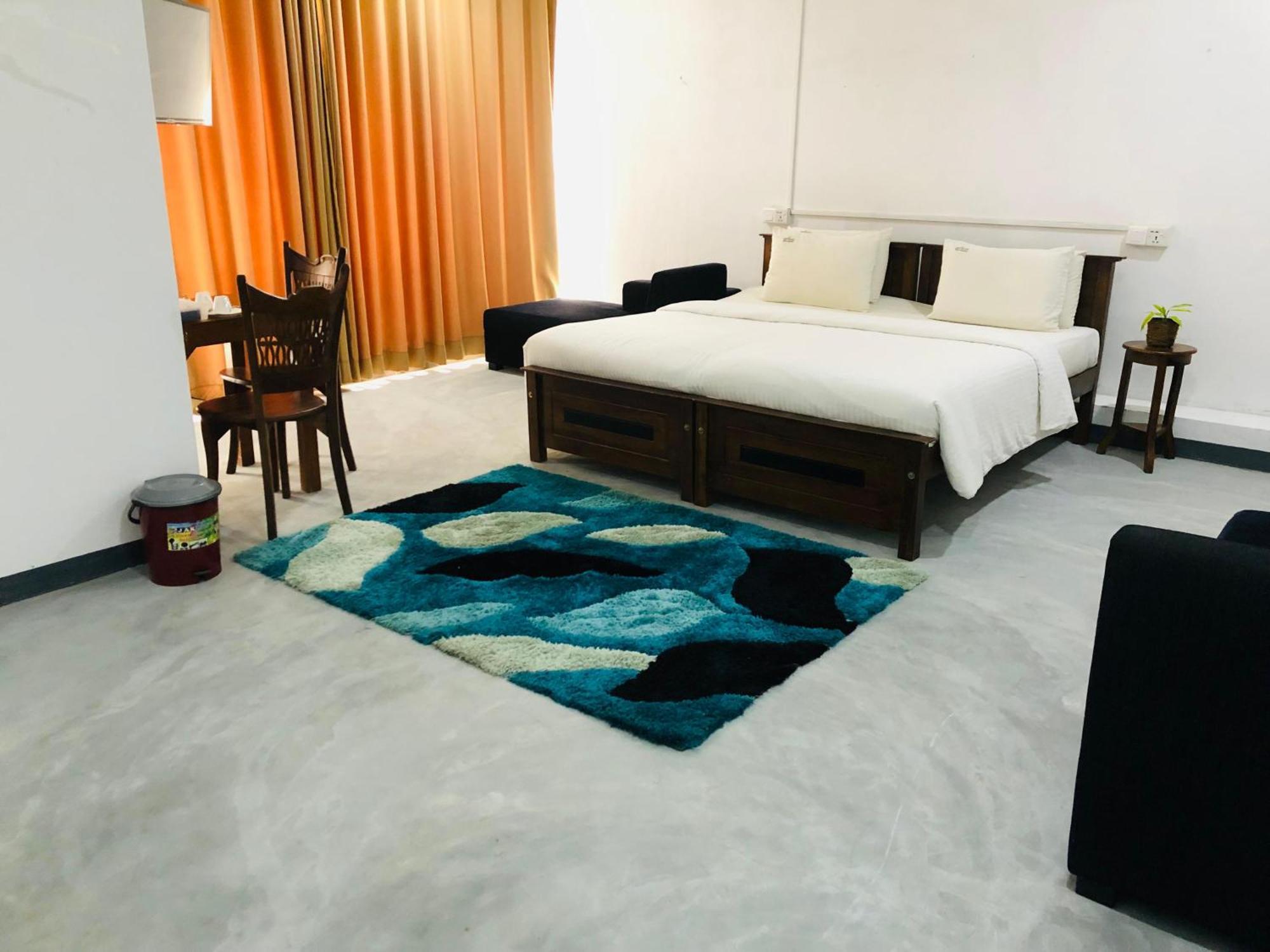 Отель Centhara Beach 5*